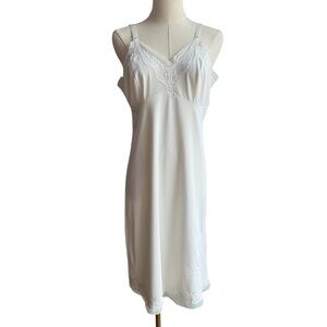 Vintage 50s 60s Nylon Slip Womens M Off White Nightie Nightgown Bridal Lace Trim